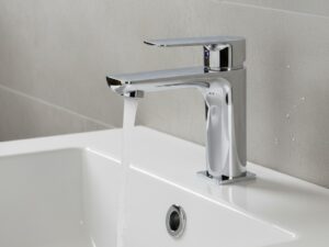 LUSO Mitigeur lavabo Chrome SANINDUSA